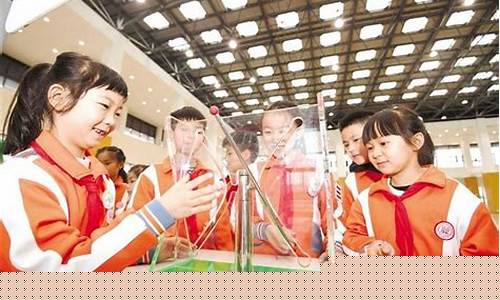 感受科技之美：电脑公司特别版产品全新发布插图
